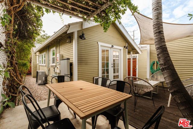 5335 Fountain Avenue, Los Angeles, CA 90029