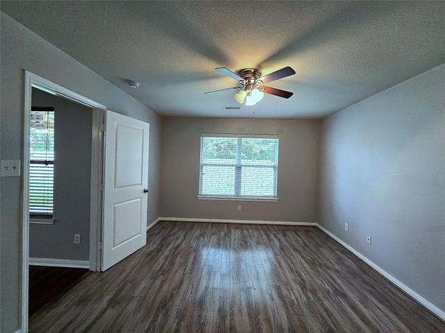 10320 Stone Gate Drive, Conroe, TX 77385