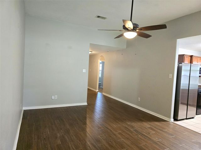 10320 Stone Gate Drive, Conroe, TX 77385