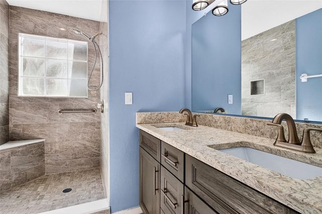 2007 ROYAL BAY BOULEVARD 144, Kissimmee, FL 34746