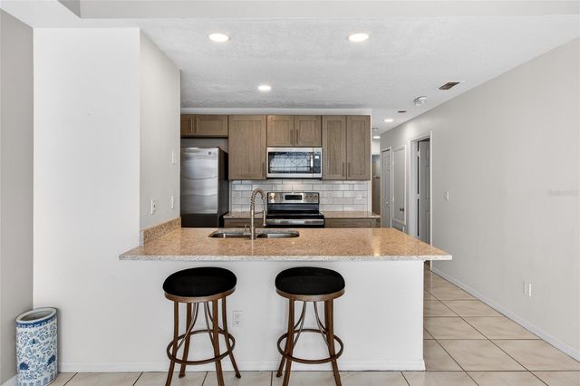 2007 ROYAL BAY BOULEVARD 144, Kissimmee, FL 34746