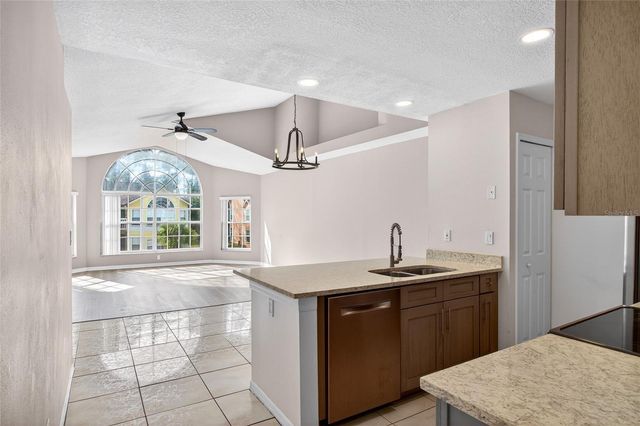 2007 ROYAL BAY BOULEVARD 144, Kissimmee, FL 34746