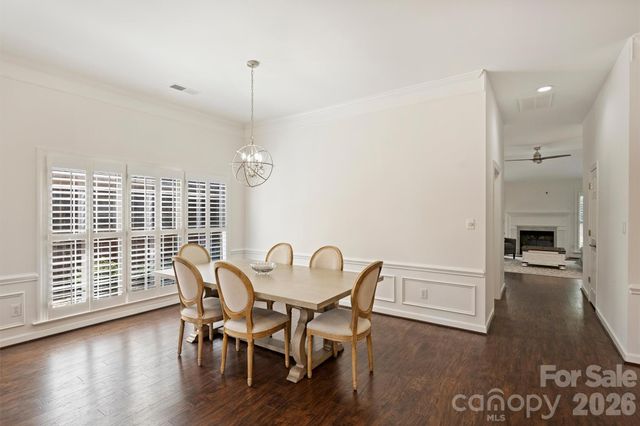 7035 Walton Heath Lane, Charlotte, NC 28277