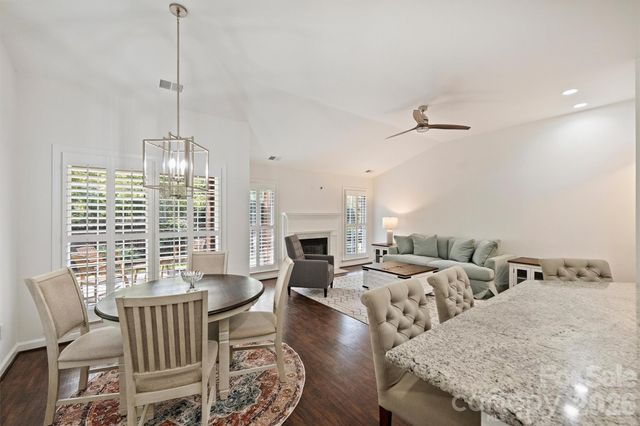 7035 Walton Heath Lane, Charlotte, NC 28277