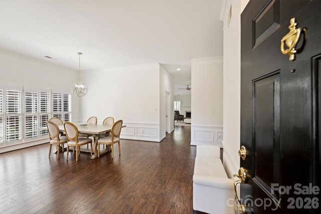7035 Walton Heath Lane, Charlotte, NC 28277