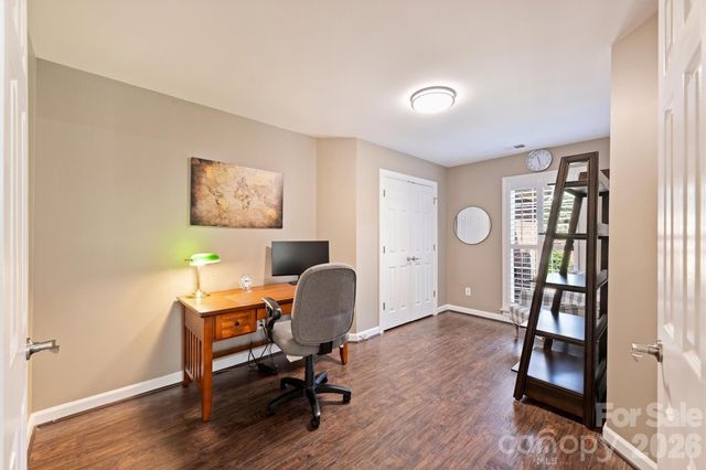7035 Walton Heath Lane, Charlotte, NC 28277