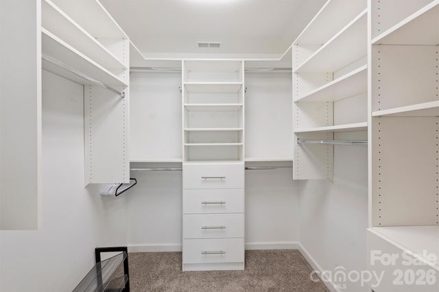 7035 Walton Heath Lane, Charlotte, NC 28277
