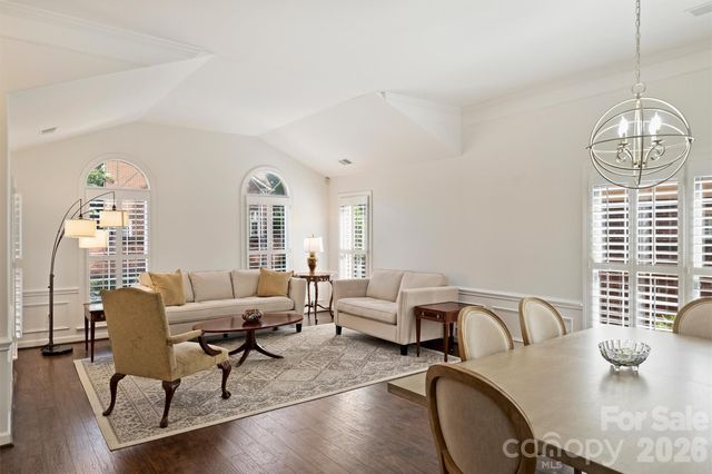 7035 Walton Heath Lane, Charlotte, NC 28277