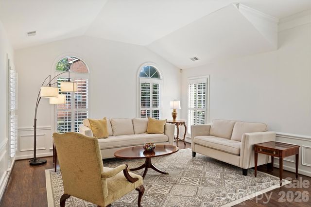7035 Walton Heath Lane, Charlotte, NC 28277