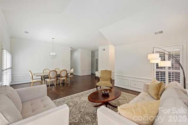 7035 Walton Heath Lane, Charlotte, NC 28277