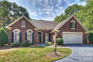 7035 Walton Heath Lane, Charlotte, NC 28277