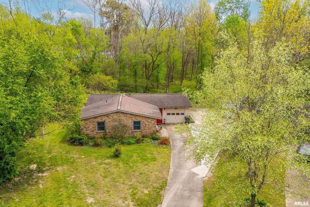 2017 W NORWOOD Drive, Carbondale, IL 62901