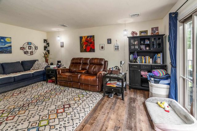 2017 W NORWOOD Drive, Carbondale, IL 62901