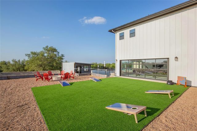 171 Hart LN, Dripping Springs, TX 78620