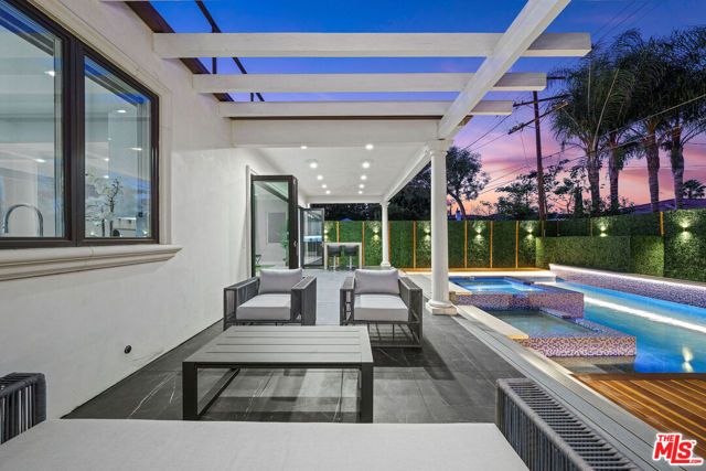 14817 Otsego Street, Sherman Oaks, CA 91403