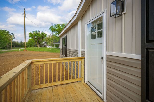 1791 Indian Mound Rd, Sparta, TN 38583