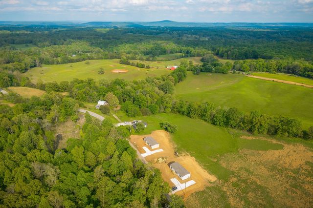 1791 Indian Mound Rd, Sparta, TN 38583