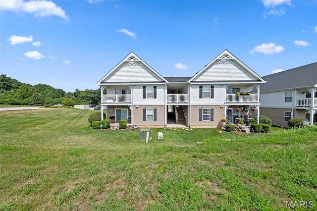 147 Brandy Mill Circle B, High Ridge, MO 63049