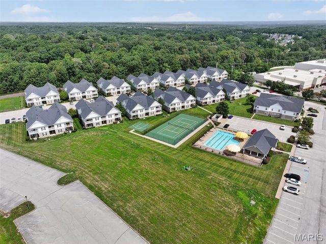 147 Brandy Mill Circle B, High Ridge, MO 63049