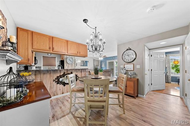 147 Brandy Mill Circle B, High Ridge, MO 63049