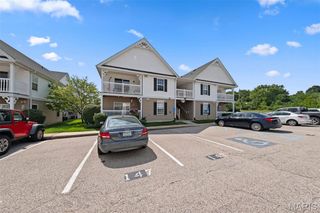 147 Brandy Mill Circle B, High Ridge, MO 63049