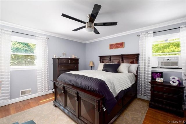 1 N Amundsen Lane, Airmont, NY 10901