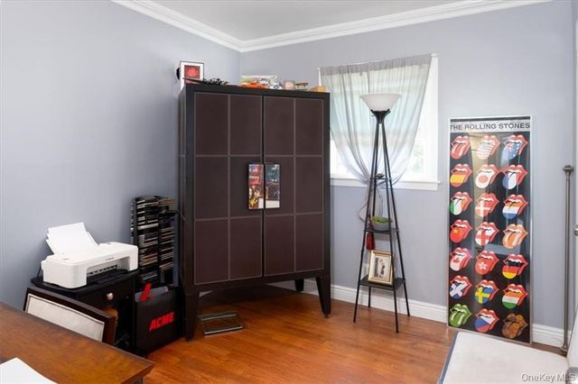 1 N Amundsen Lane, Airmont, NY 10901