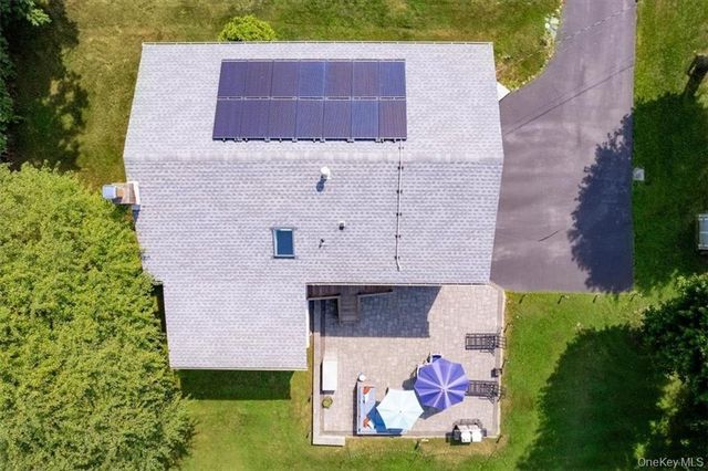 1 N Amundsen Lane, Airmont, NY 10901