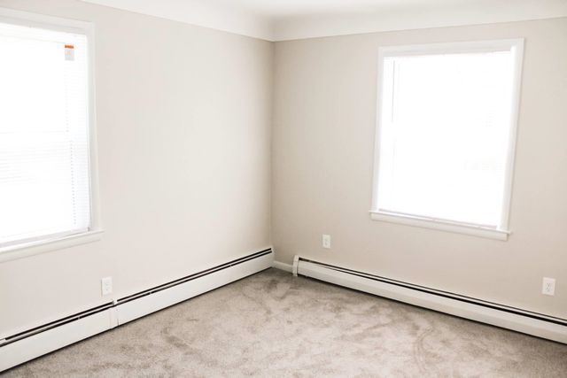 26096 Delton Street, Madison Heights, MI 48071