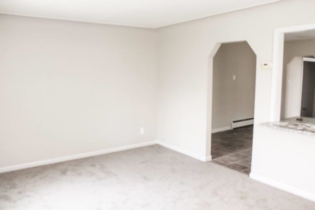 26096 Delton Street, Madison Heights, MI 48071