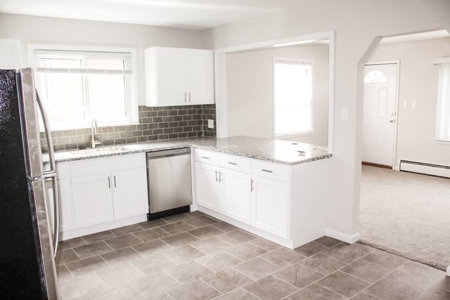 26096 Delton Street, Madison Heights, MI 48071