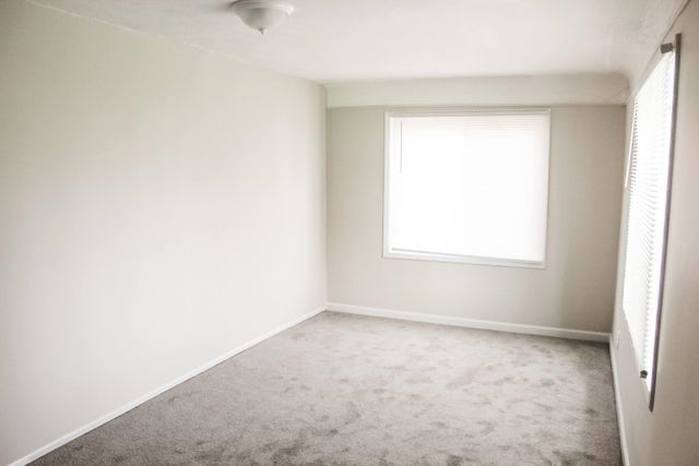 26096 Delton Street, Madison Heights, MI 48071
