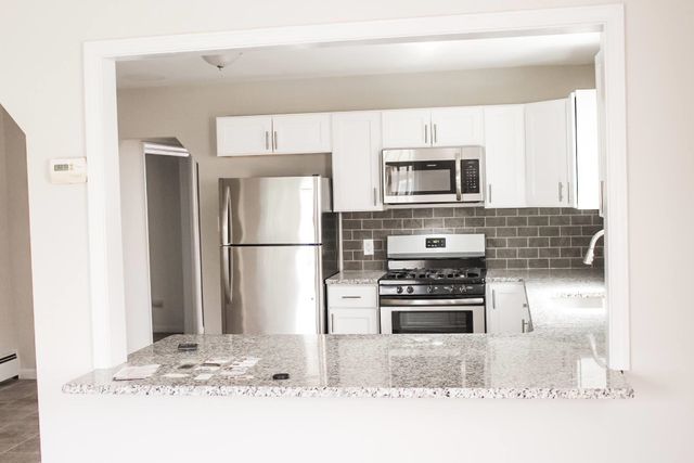 26096 Delton Street, Madison Heights, MI 48071