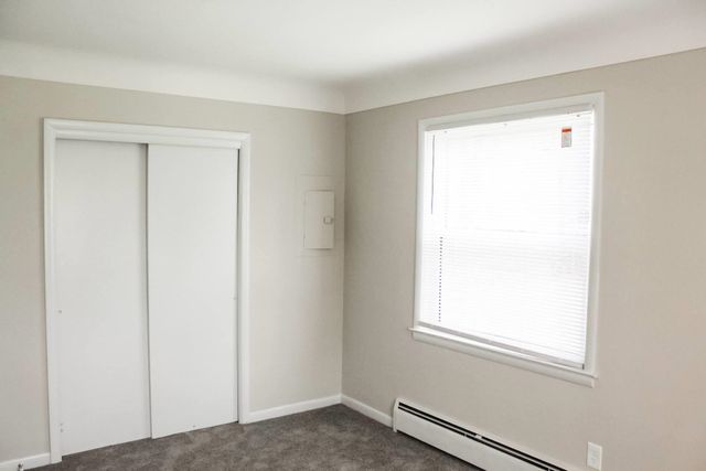 26096 Delton Street, Madison Heights, MI 48071