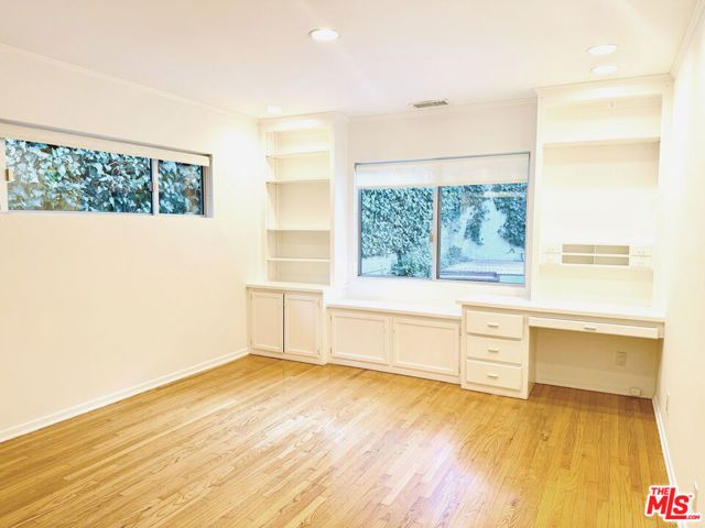 4031 Hollyline Avenue, Sherman Oaks, CA 91423