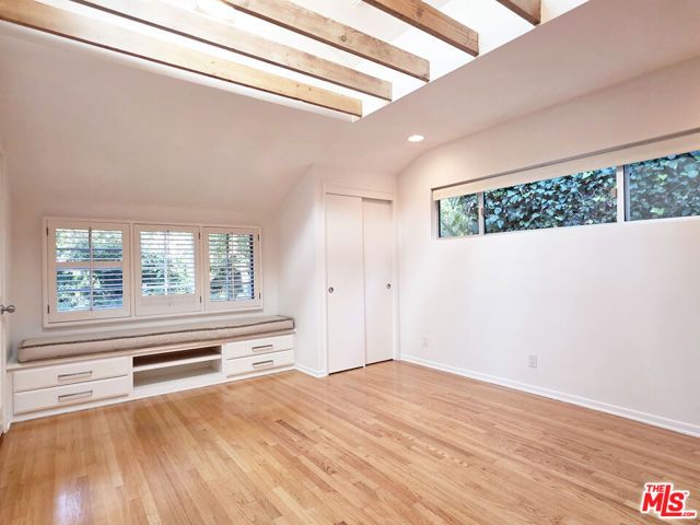 4031 Hollyline Avenue, Sherman Oaks, CA 91423