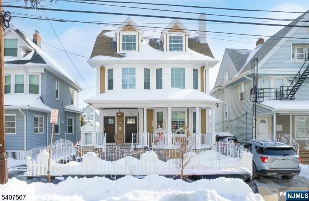 695 Ridge Street, Newark, NJ 07104