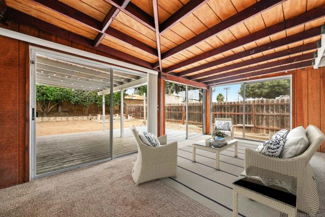 927 Gray, El Cajon, CA 92020