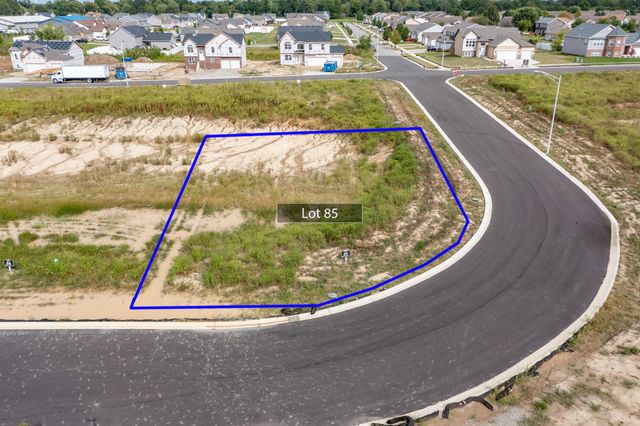 8327 Maximilian Drive, Merrillville, IN 46410