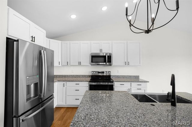 3440 Navajo Trail, Shiloh, IL 62221