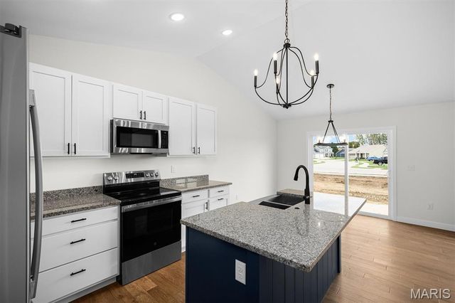 3440 Navajo Trail, Shiloh, IL 62221