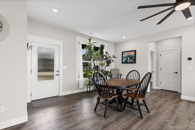 107 LISA CT, Hallsville, MO 65255