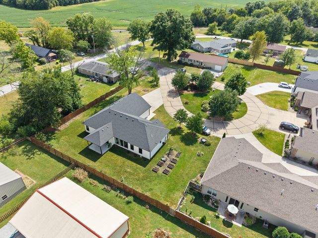 107 LISA CT, Hallsville, MO 65255