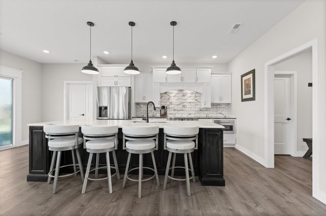 107 LISA CT, Hallsville, MO 65255