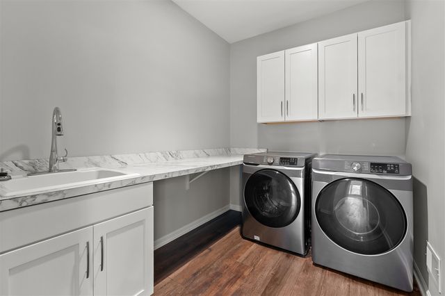 4030 Hollow Wood Dr, Portage, MI 49024