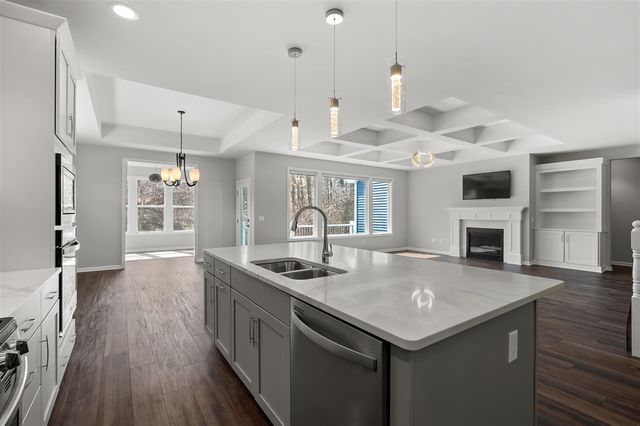 4030 Hollow Wood Dr, Portage, MI 49024