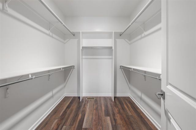 4030 Hollow Wood Dr, Portage, MI 49024