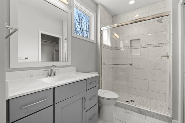 4030 Hollow Wood Dr, Portage, MI 49024