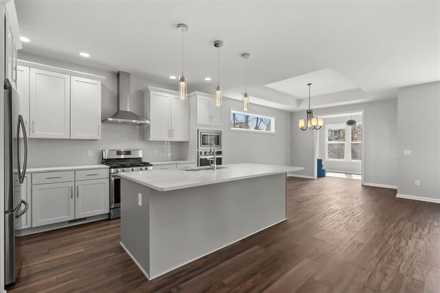 4030 Hollow Wood Dr, Portage, MI 49024