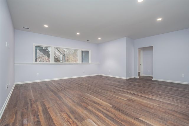 4030 Hollow Wood Dr, Portage, MI 49024